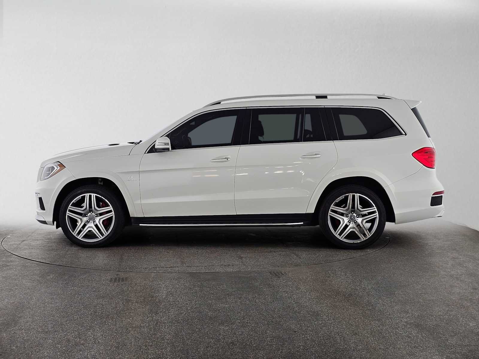 Used 2015 Mercedes-Benz GL 63 AMG 4MATIC image 2