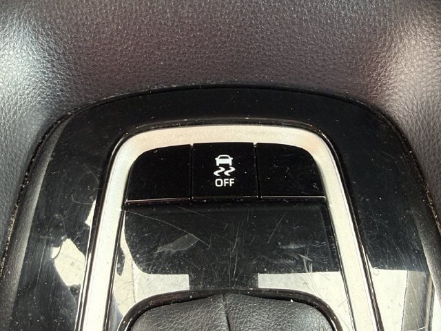 Used 2025 Toyota Corolla LE FWD image 21