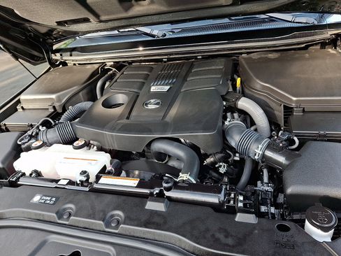 Certified 2024 Lexus GX 550 w/ Accessory Package (Z1) AWD/4WD image 27