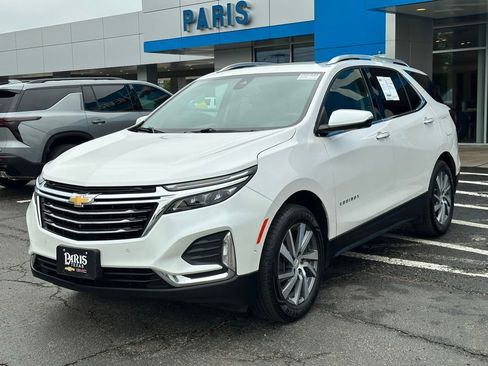 Used 2023 Chevrolet Equinox Premier AWD/4WD image 3