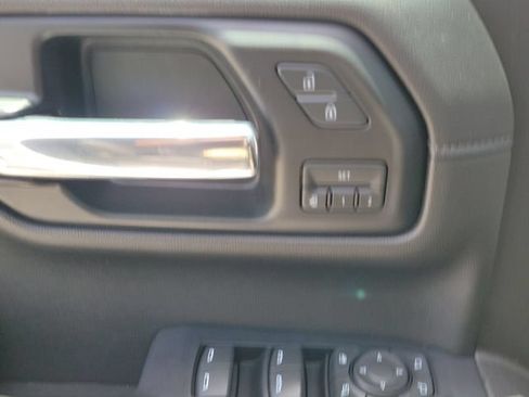 Used 2020 Chevrolet Silverado 1500 High Country w/ Technology Package RWD image 18