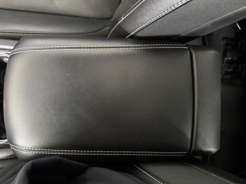 Used 2024 Jeep Grand Cherokee L Limited w/ Luxury Tech Group II image 28