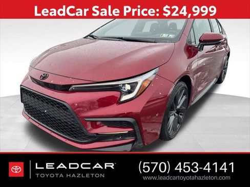 Certified 2025 Toyota Corolla SE w/ Convenience Package image 1