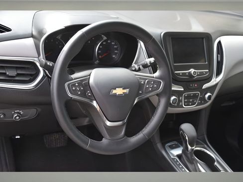 Used 2023 Chevrolet Equinox LT w/ Driver Convenience Package image 12