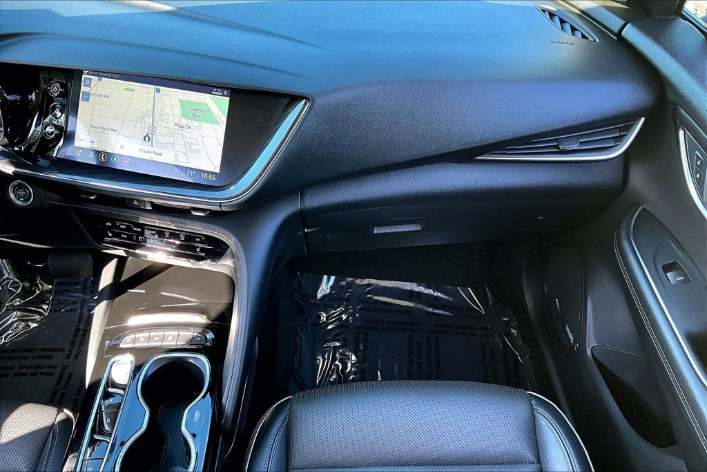 Used 2021 Buick Envision Essence w/ Technology Package I AWD/4WD image 26