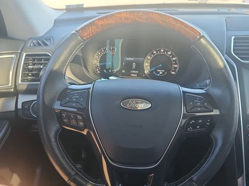 Used 2017 Ford Explorer Platinum AWD/4WD image 15