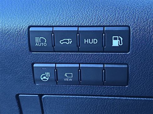 Used 2022 Lexus RX 450hL Luxury w/ Cold Area Package (CT) image 27