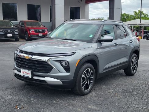 Used 2024 Chevrolet TrailBlazer LT image 8