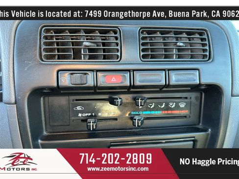 Used 1995 Nissan Pickup 2WD Regular Cab image 20