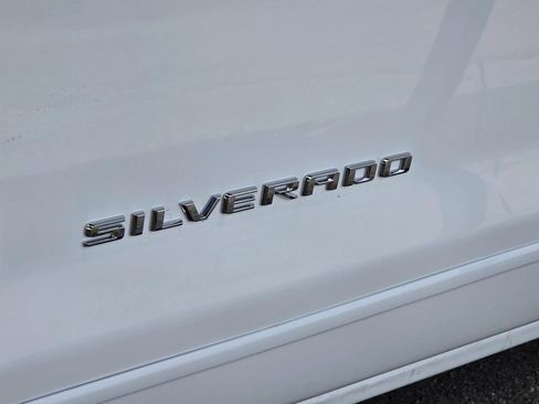 Used 2018 Chevrolet Silverado 1500 LT AWD/4WD image 28