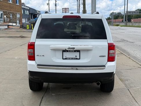 Used 2017 Jeep Patriot High Altitude AWD/4WD image 9