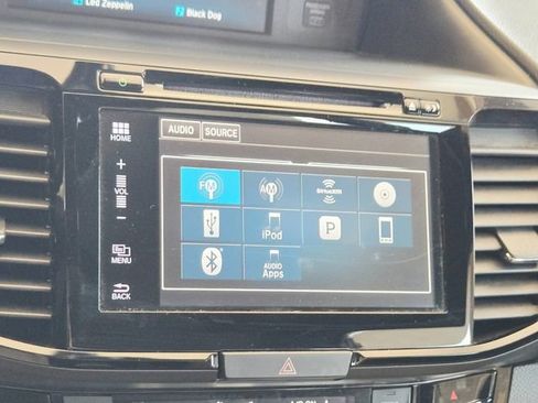 Used 2017 Honda Accord EX-L image 26