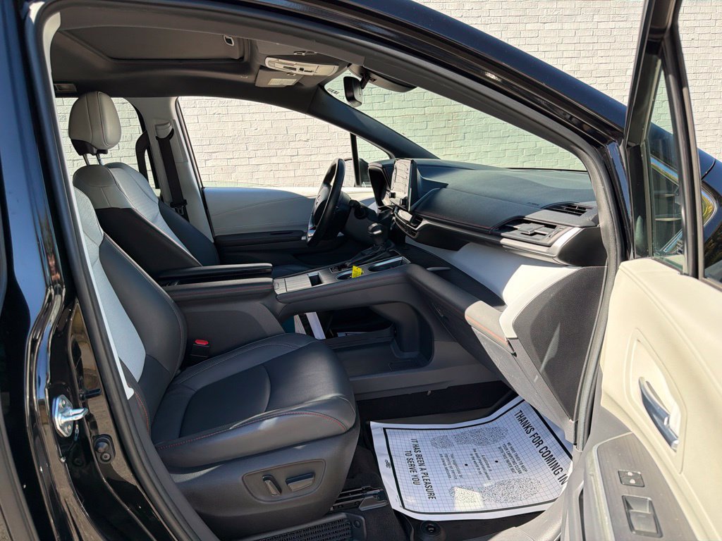 Used 2022 Toyota Sienna XSE AWD/4WD image 13