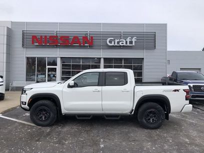 New 2025 Nissan Frontier PRO-4X w/ Pro Convenience Package