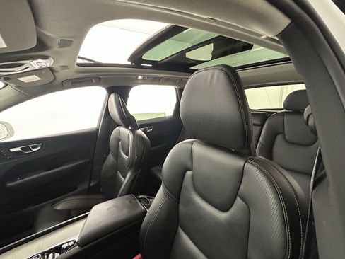 Used 2018 Volvo XC60 T6 Inscription w/ Luxury Seat Package image 28