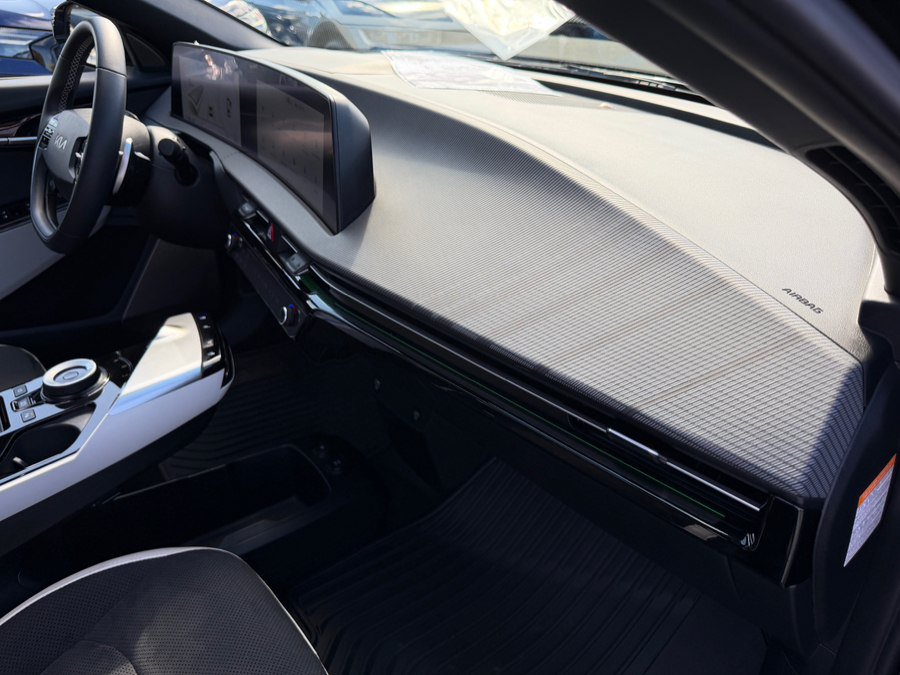 Used 2024 Kia EV6 GT-Line RWD image 37