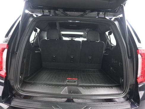 Used 2022 GMC Yukon XL SLT w/ SLT Premium Package AWD/4WD image 65
