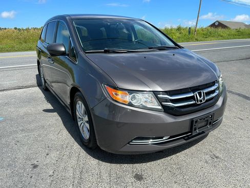 Used 2016 Honda Odyssey SE image 1