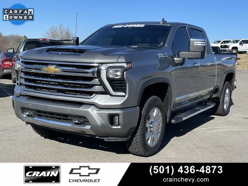 Used 2024 Chevrolet Silverado 2500 High Country w/ High Country Premium Package image 3