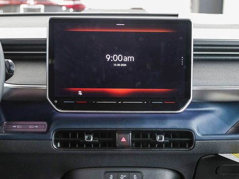 New 2025 Volkswagen ID. Buzz Pro S image 12