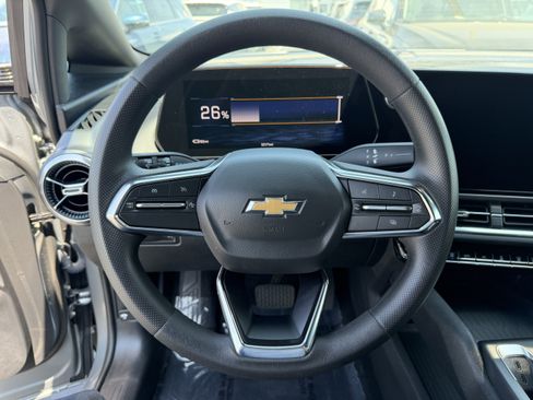 Used 2025 Chevrolet Equinox EV LT FWD image 17