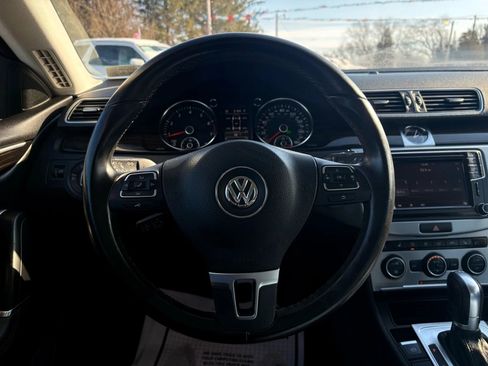 Used 2017 Volkswagen CC Sport image 30