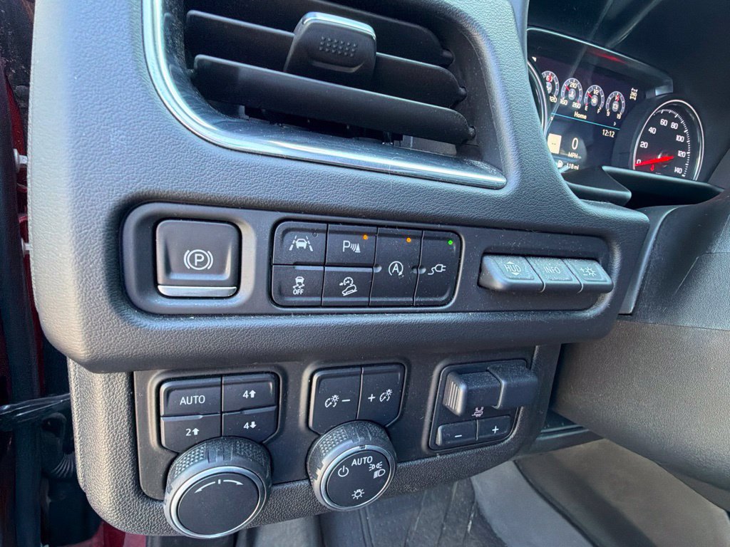 Used 2021 Chevrolet Tahoe Premier w/ Premium Package AWD/4WD image 15
