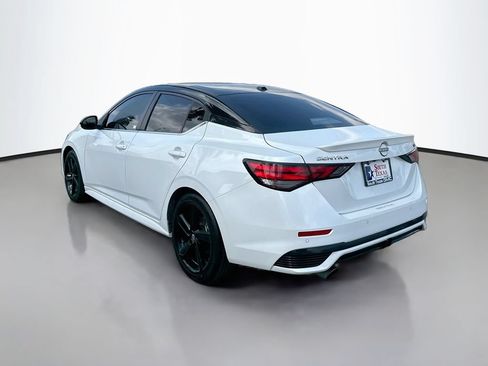 Used 2025 Nissan Sentra SR FWD image 5