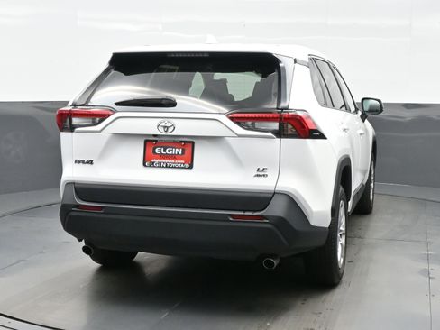 Used 2024 Toyota RAV4 LE image 5