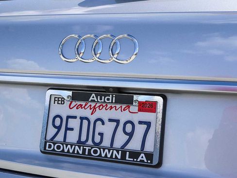 Used 2023 Audi Q5 2.0T Premium w/ Convenience Package image 11