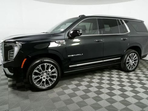 New 2026 GMC Yukon Denali w/ Denali Reserve Package image 2