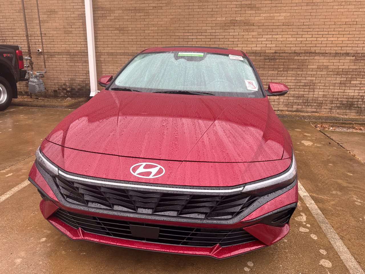 Used 2025 Hyundai Elantra Limited FWD image 2