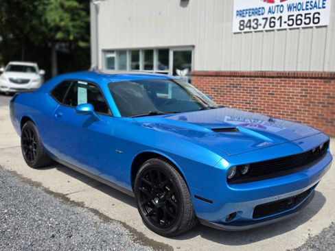 Used 2016 Dodge Challenger R/T Plus RWD image 8