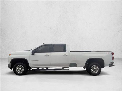 Used 2022 Chevrolet Silverado 2500 LT w/ Convenience Package AWD/4WD image 9