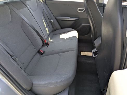 Used 2025 Kia K4 FWD image 27