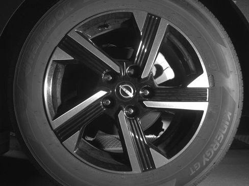 Used 2025 Nissan Sentra SV image 14