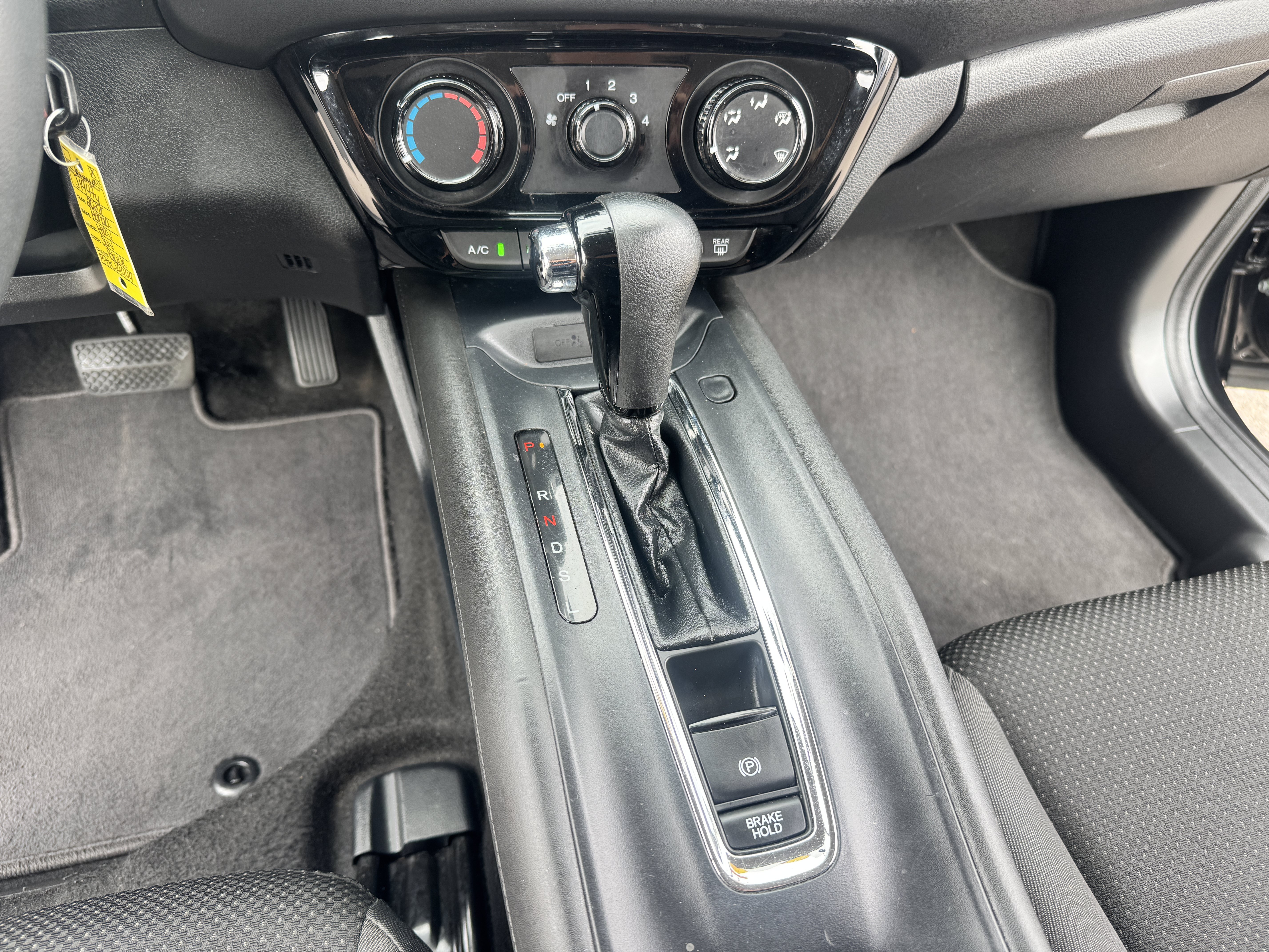 Used 2022 Honda HR-V LX image 13
