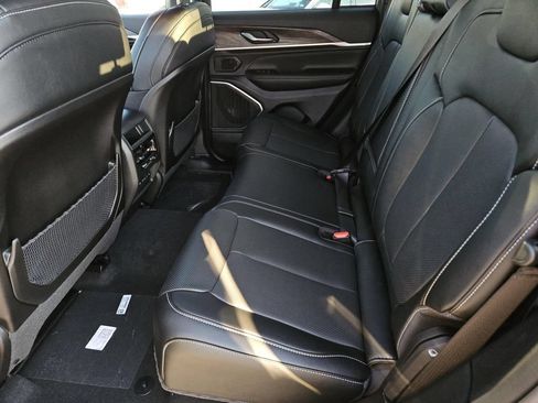 New 2026 Jeep Grand Cherokee Limited AWD/4WD image 26