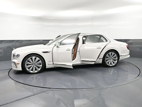 New 2026 Bentley Flying Spur Plug-In Hybrid AWD/4WD image 40