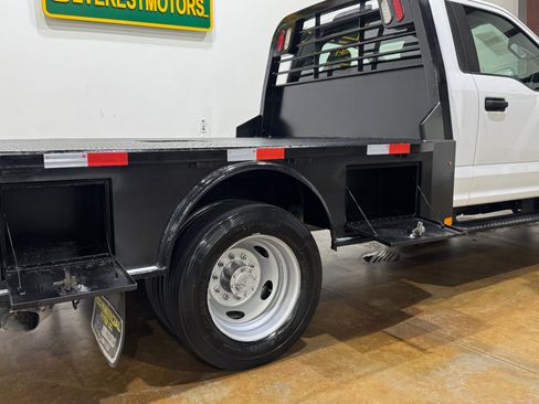 Used 2018 Ford F450 XL w/ Power Equipment Group image 32