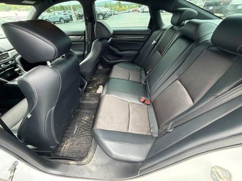 Used 2018 Honda Accord Sport image 7