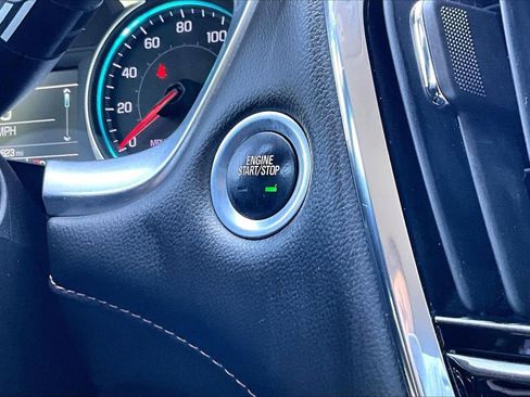 Used 2018 Chevrolet Traverse LT FWD image 27