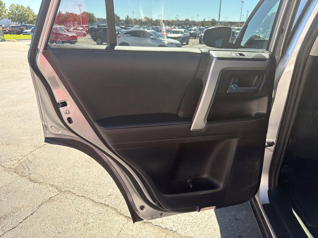 Used 2023 Toyota 4Runner SR5 Premium w/ Moonroof Package AWD/4WD image 27