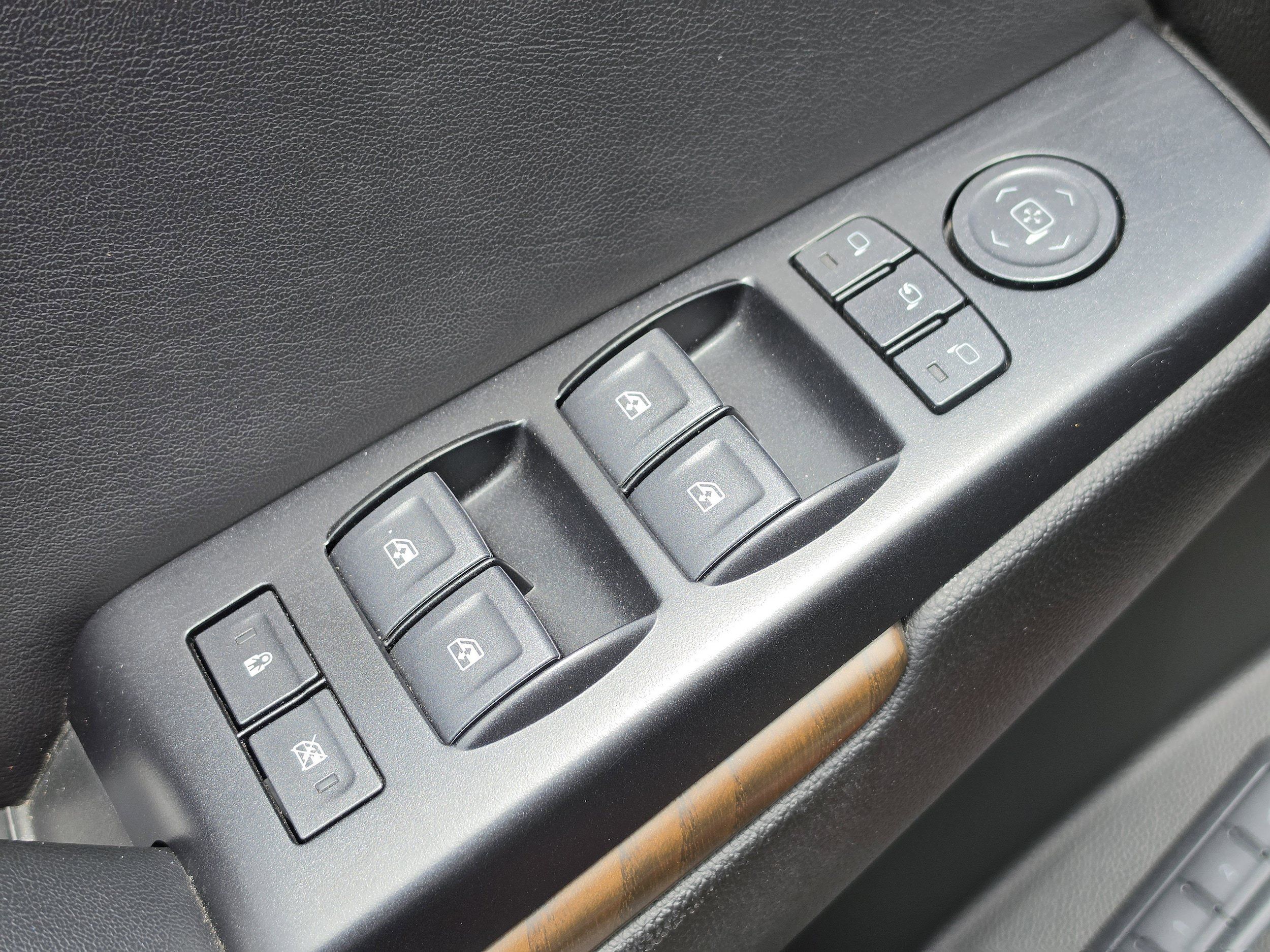 Used 2020 GMC Yukon XL Denali RWD image 21
