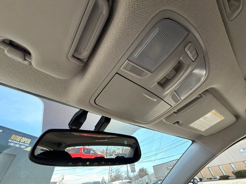 Used 2018 Hyundai Elantra Value Edition FWD image 34