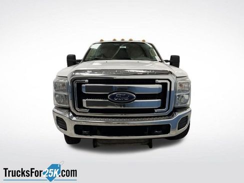 Used 2015 Ford F350 XLT w/ Snow Plow Prep Package image 8