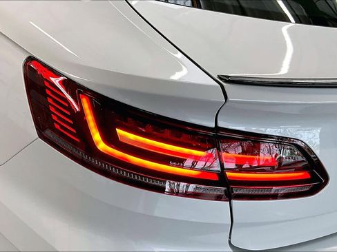 Used 2023 Volkswagen Arteon SEL Premium image 32