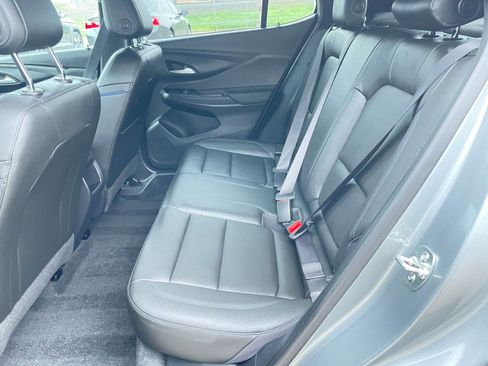 Used 2025 Buick Envista Sport Touring image 25