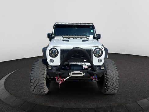 Used 2015 Jeep Wrangler Unlimited Sahara AWD/4WD image 3