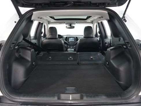 Used 2020 Jeep Cherokee Latitude Plus w/ Cold Weather Group image 35